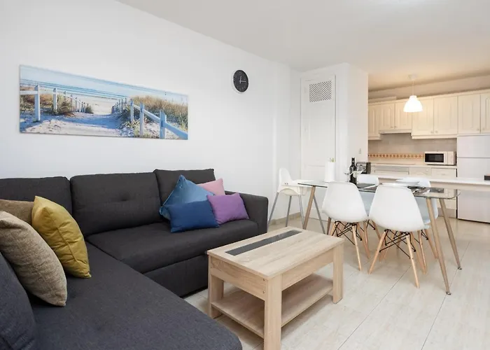 Home2book The Heights Cristianos, Pool Daire *