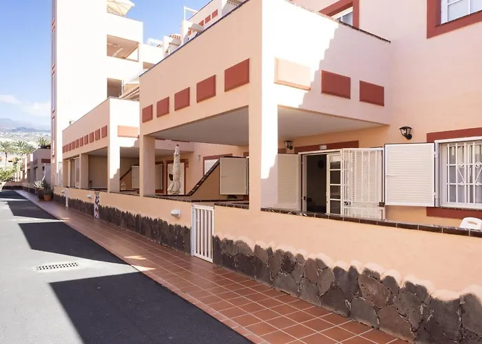 Home2book The Heights Cristianos, Pool Appartement
